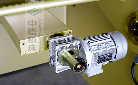 ZDS-450后檔料減速電機(jī)，質(zhì)量好，模擬運(yùn)算定位速度快.jpg